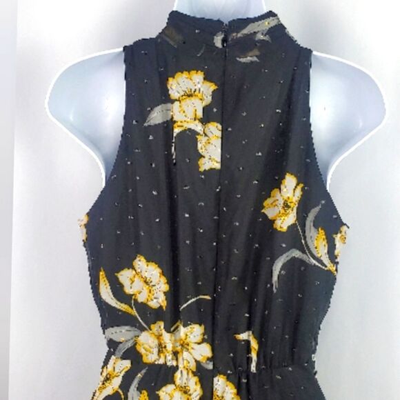 WHITE HOUSE BLACK MARKET Dress - Picture 2 of 9